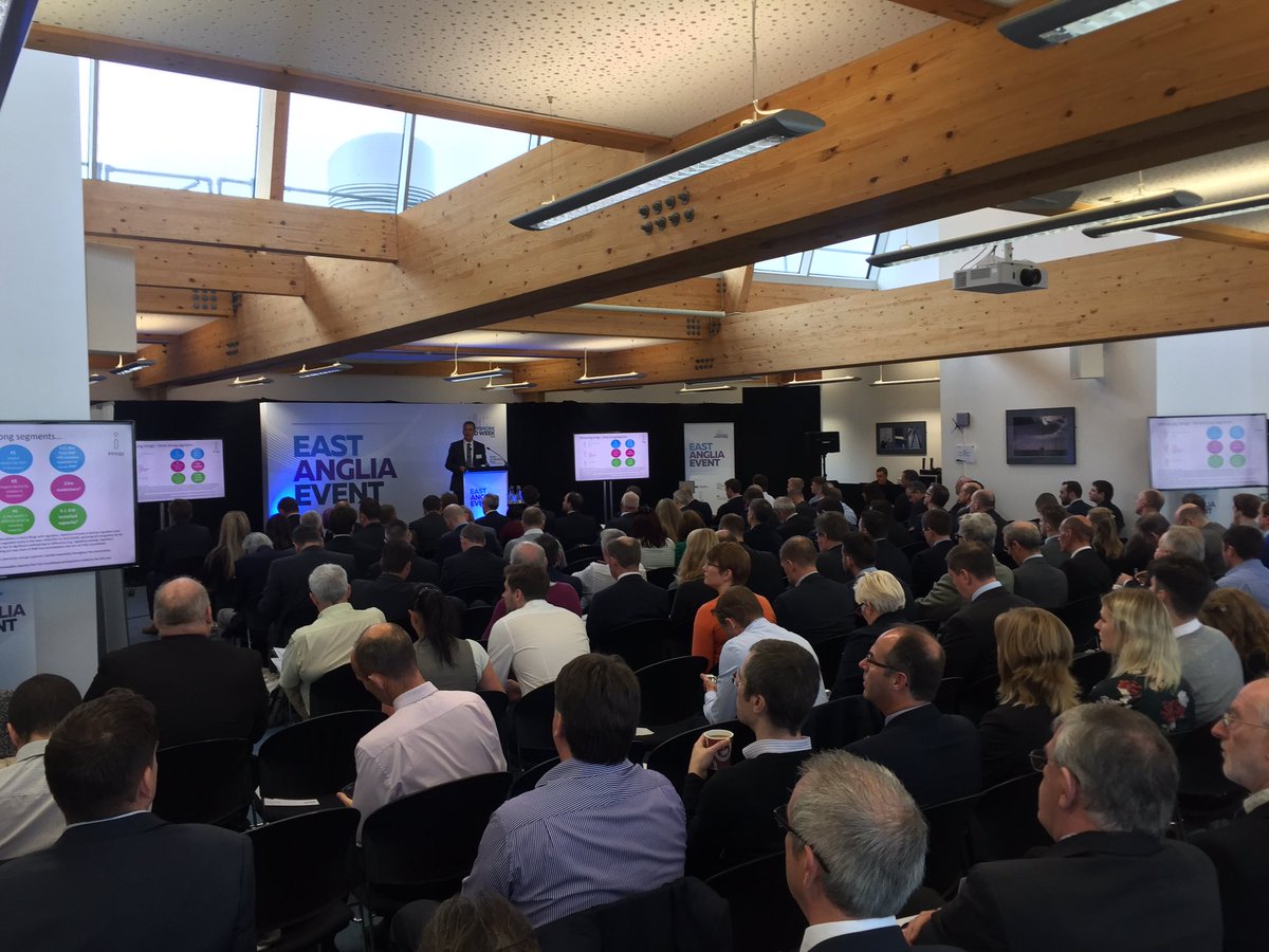 EEEGR's tweet photo. Richard Sandford of @innogy_uk at Offshore Wind Week East Anglia Event #OWW2016 https://t.co/uMPDnyjmau