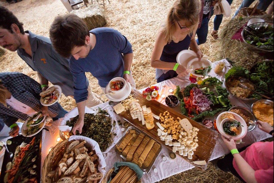 Democrat? Republican? Independent? Other? Doesn't matter. Everyone's gotta eat. Dinner bell rings at 6 pm tomorrow. #GoodFoodRevival