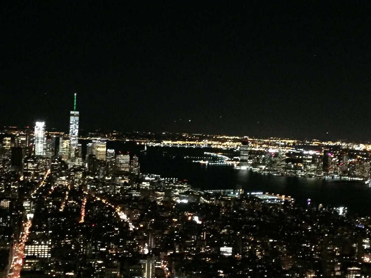 What a view at night  #empirestatebuilding
