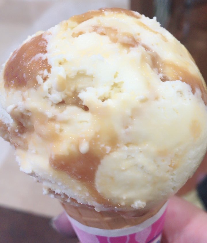 ninichickinexo's tweet photo. サーティワン食ったわ🍦🙋 https://t.co/lwHeTGIxh1