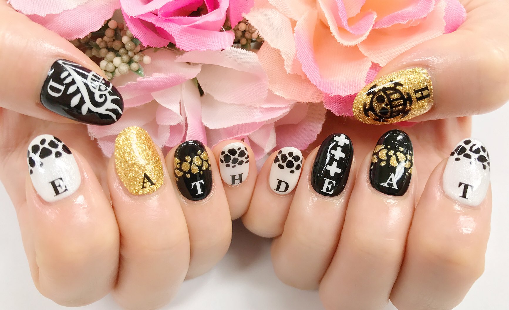 ナイスネイル池袋 Auf Twitter お客様オーダー One Piece トラファルガー ロー モチーフネイル ローさんの刺青の一部と海賊旗マークを Deathのの文字を刺青と同じ順番で入れさせていただきました かっこよくおしゃれに 御来店ありがとうございました