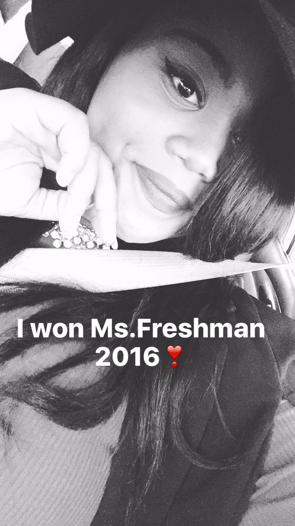 Destinydee14's tweet photo. I won Ms.Freshman THS❤️❣ https://t.co/1IMelQNO9Q