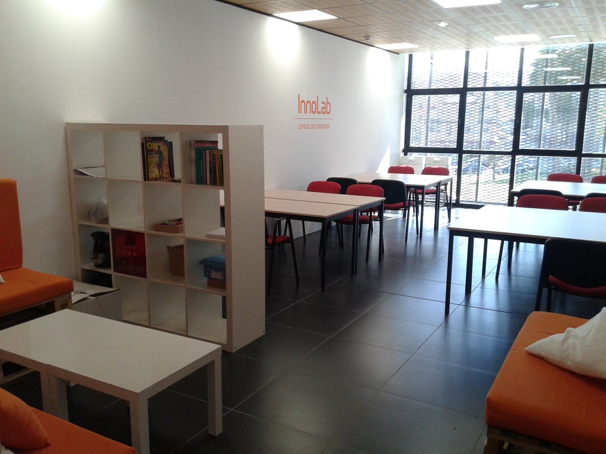 InnovAtlas's tweet photo. ¿Buscas un #Coworking en #Algeciras? Este es tu sitio, por sólo 45€/mes, pregunta aquí! https://t.co/dhg2nByLmY  #emprendedores #Gibraltar https://t.co/eNLZeSag2r