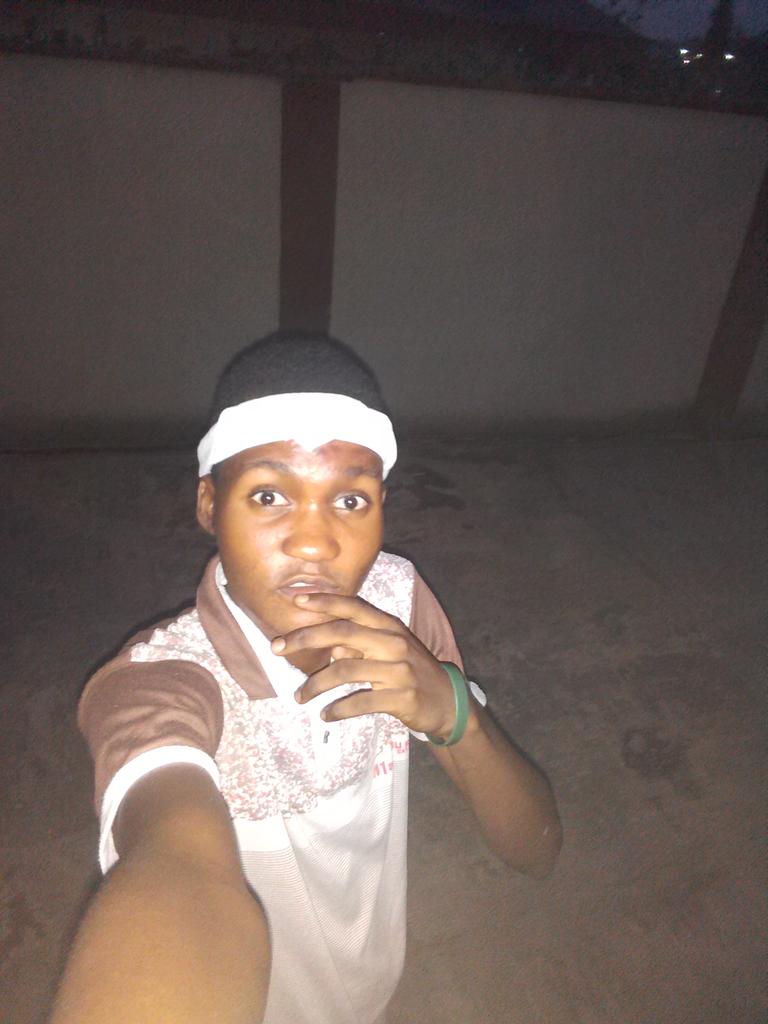 Arab_Don's tweet photo. Yaqi...One lyf https://t.co/71VqmSyS3R
