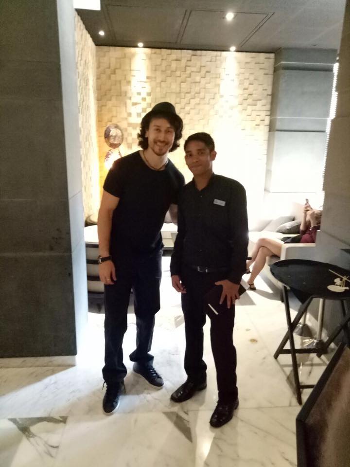RukaRestaurant's tweet photo. Celeb visit at Ruka!!
It was an indeed our pleasure to have @iTIGERSHROFF at Ruka....#Ruka #CelebVisit https://t.co/McIskY91G2
