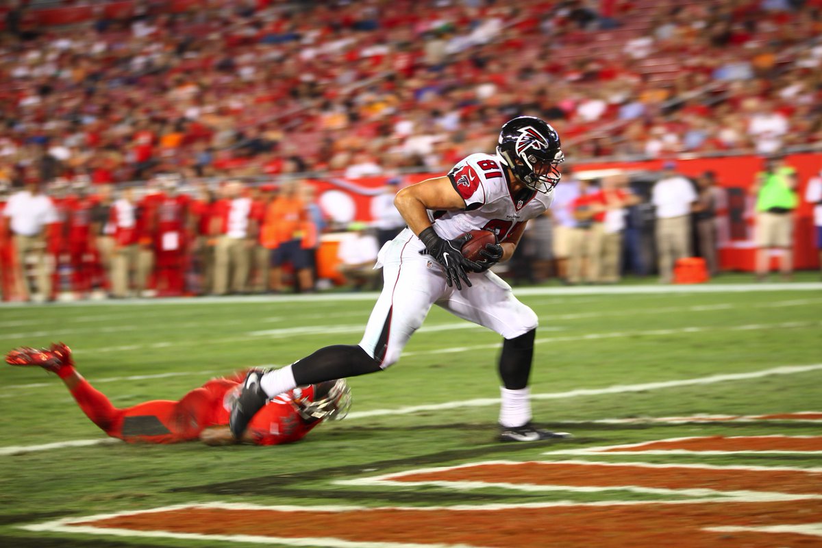 AtlantaFalcons's tweet photo. Despite the absence of Jacob Tamme, the tight end group made a significant impact in the passing game on #TNF.
๐: https://t.co/oc54zpnT5o https://t.co/rEAkMFqmId