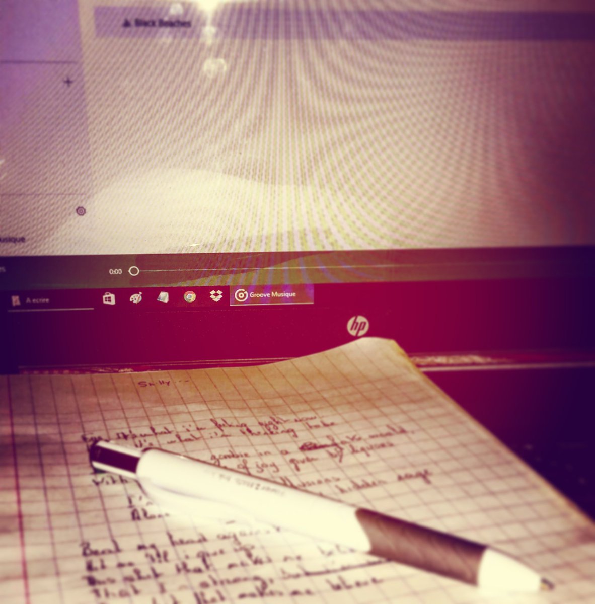 Yurakane's tweet image. Time to write new shit. 
#yurakane #metalband #frenchband #metalcore #music #bagarre #