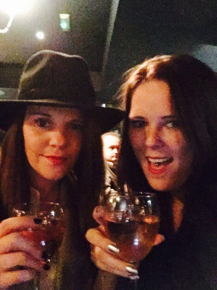 dangerousobrien's tweet photo. Pre-drinks before the fun begins! #excitedmuch #boyzlife @MichelleXObrien xxx https://t.co/KACw0MjNZ1
