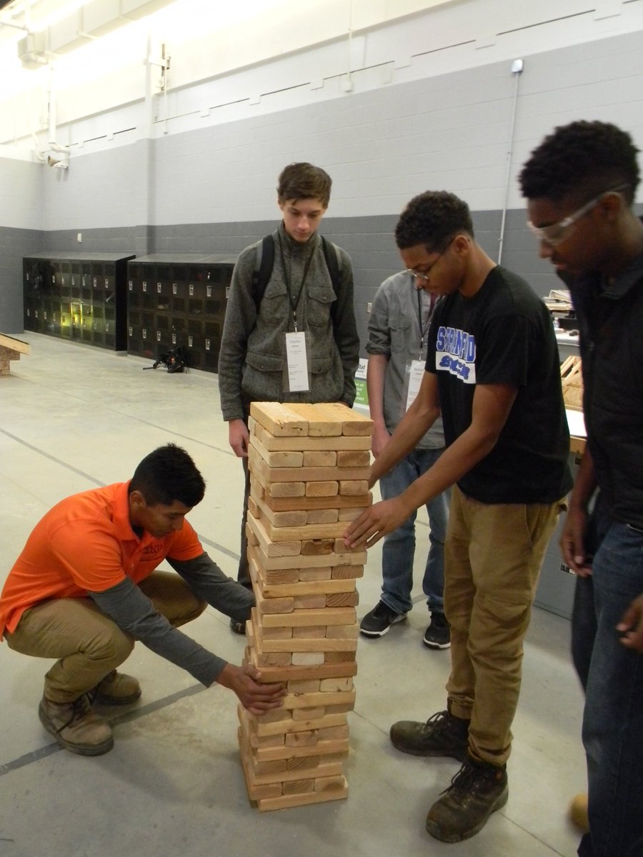 pentacareerctr's tweet photo. Oak Harbor and @PburgSchools sophomores visited today. We hope you enjoyed learning more about career-tech opportunities. #explorepenta https://t.co/VjIvDhSZWQ
