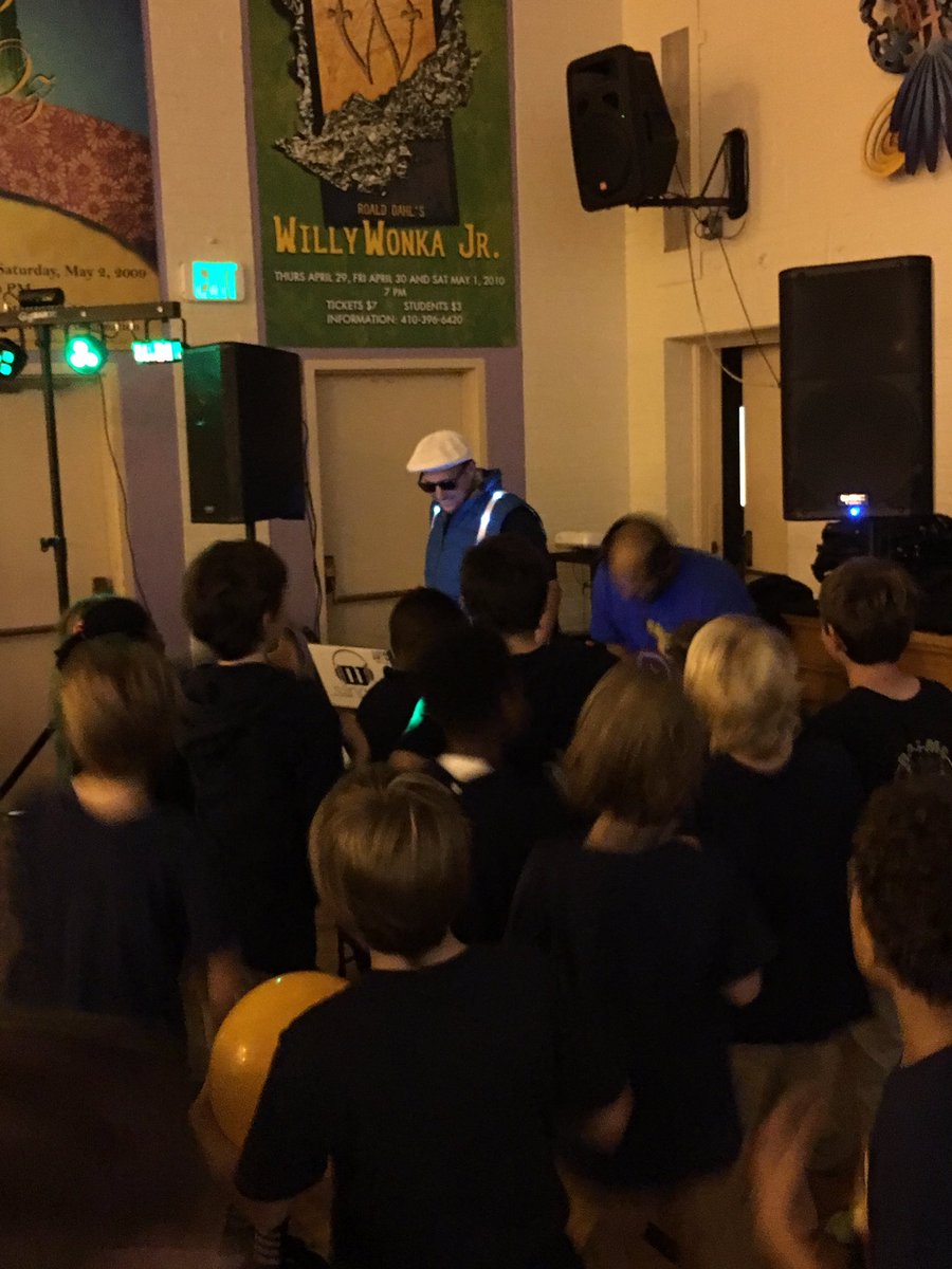 emily_desimone's tweet photo. @justincholbrook is the guest DJ at the 3rd and 4th grade dance party #PBIS #DanceParty #EndofFirstquarter #RP233 #djslinger https://t.co/BqBR6rIxpO