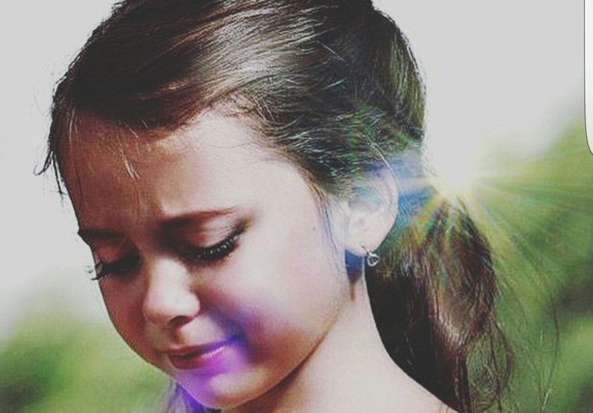 تدري وش اكثر شي يشبه غيابك
دمع العيون اليا تطاول سهدها
وانا كثر ماغليك اعشق ترابك
عشق الضرير لشوف عين فقدها 
#فلسفة_حرف_للدعم