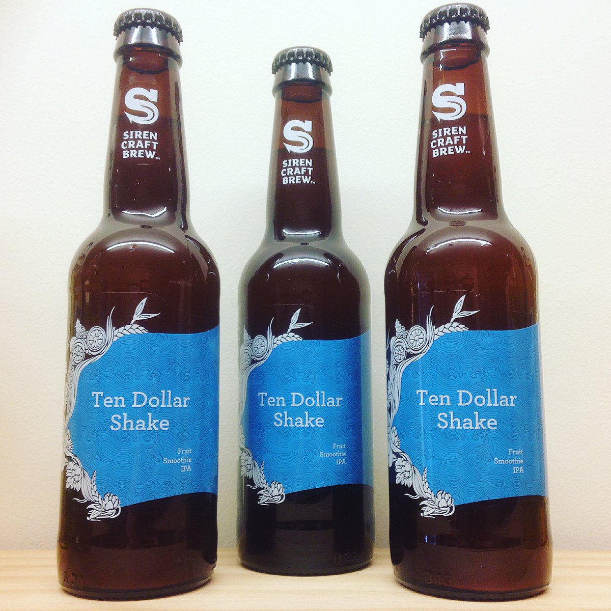 TurnersBeer's tweet photo. This just landed in the shop. And it's awesome! 6.6% Fruit Smoothie IPA @SirenCraftBrew #CollabFest2016 https://t.co/UU7MpXtrgb
