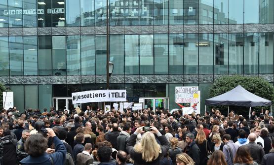 Notre soutien pour l'indépendance d'#itele est sans faille. Et vous ? Signez la pétition rsf.org/fr/soutenons-l… <a href="/SDJiTele/">SDJ iTélé/Canal+</a> <a href="/greve_i/">iGREVE</a>