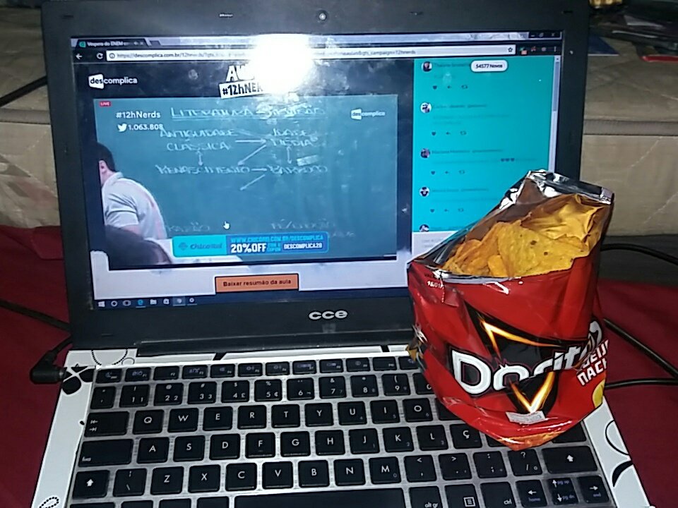 VictorNivans's tweet photo. #12hNerds aulas do Descomplica 
😍😍❤ https://t.co/ygL45LUHRN