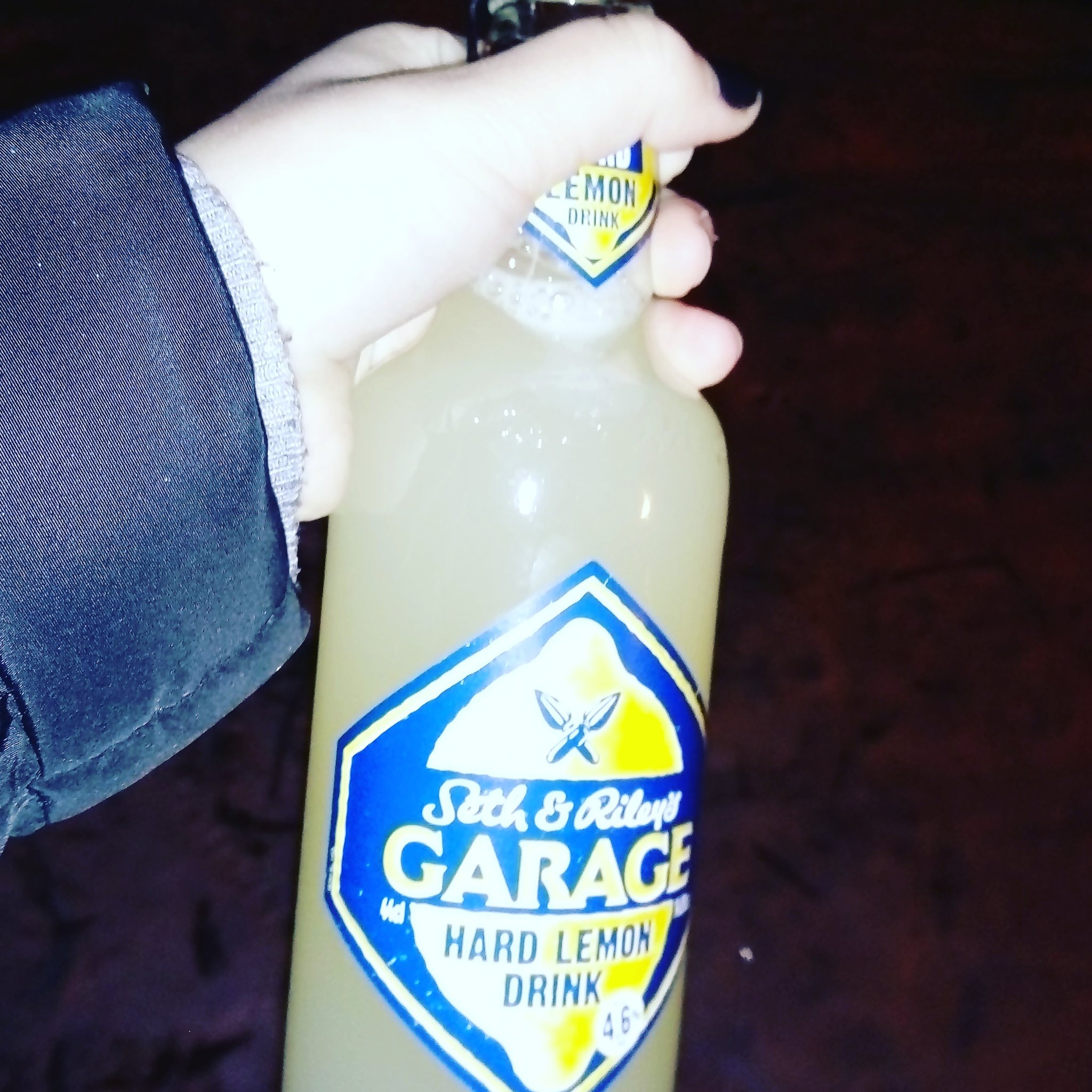 Гараж в руке