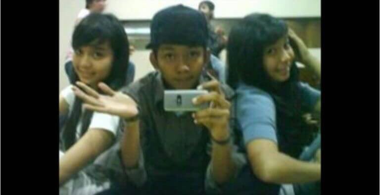 ntapjiwa's tweet photo. Sebelum nywag @hati2diInternet https://t.co/9AC4gYSCRG