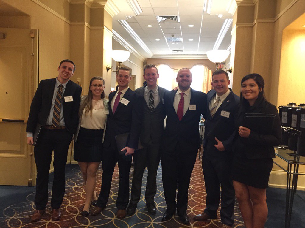 CindyAxelrod's tweet photo. Temple students take charge at FPA Career Day@fox_finance @TempleFPA @foxcspd @foxschool @Bora_Ozkan https://t.co/vjtUzqqhEJ