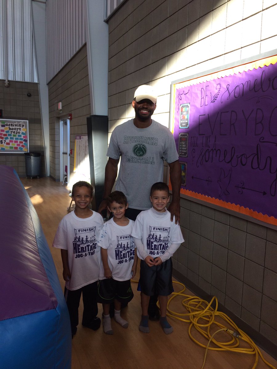 RiverHawksMBB's tweet photo. Heritage Elementary Jog-A-Thon.#HawkHoopSquad #TeamNSU https://t.co/oBwn3nyyTh