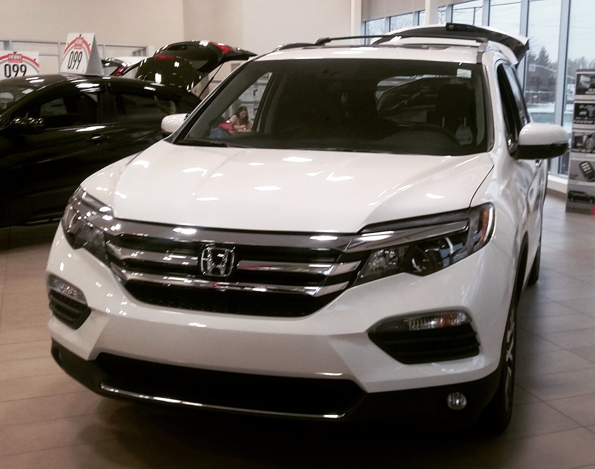 dowhondacars's tweet photo. The 2016 Honda Pilot
#dowhonda #newcars #carstagram #hondapilot #2016pilot #ottawa #ottawacars #ottcity
https://t.co/LygPUNfZKU https://t.co/7RI7JYb1mL