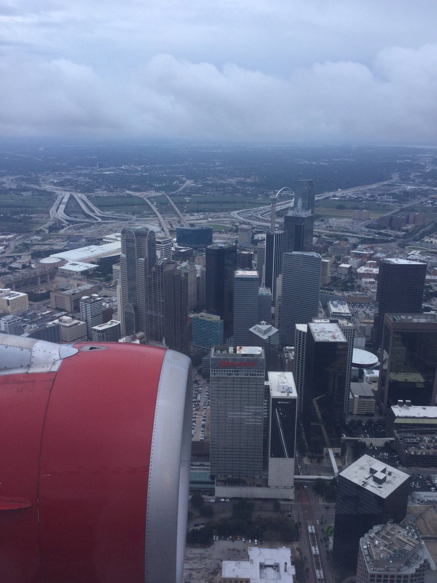 A couple of my favorite travel buddies: <a href="/virginamerica/">Virgin America</a> <a href="/spg/">SPG</a> <a href="/sheraton/">sam</a> and coming home #dallas