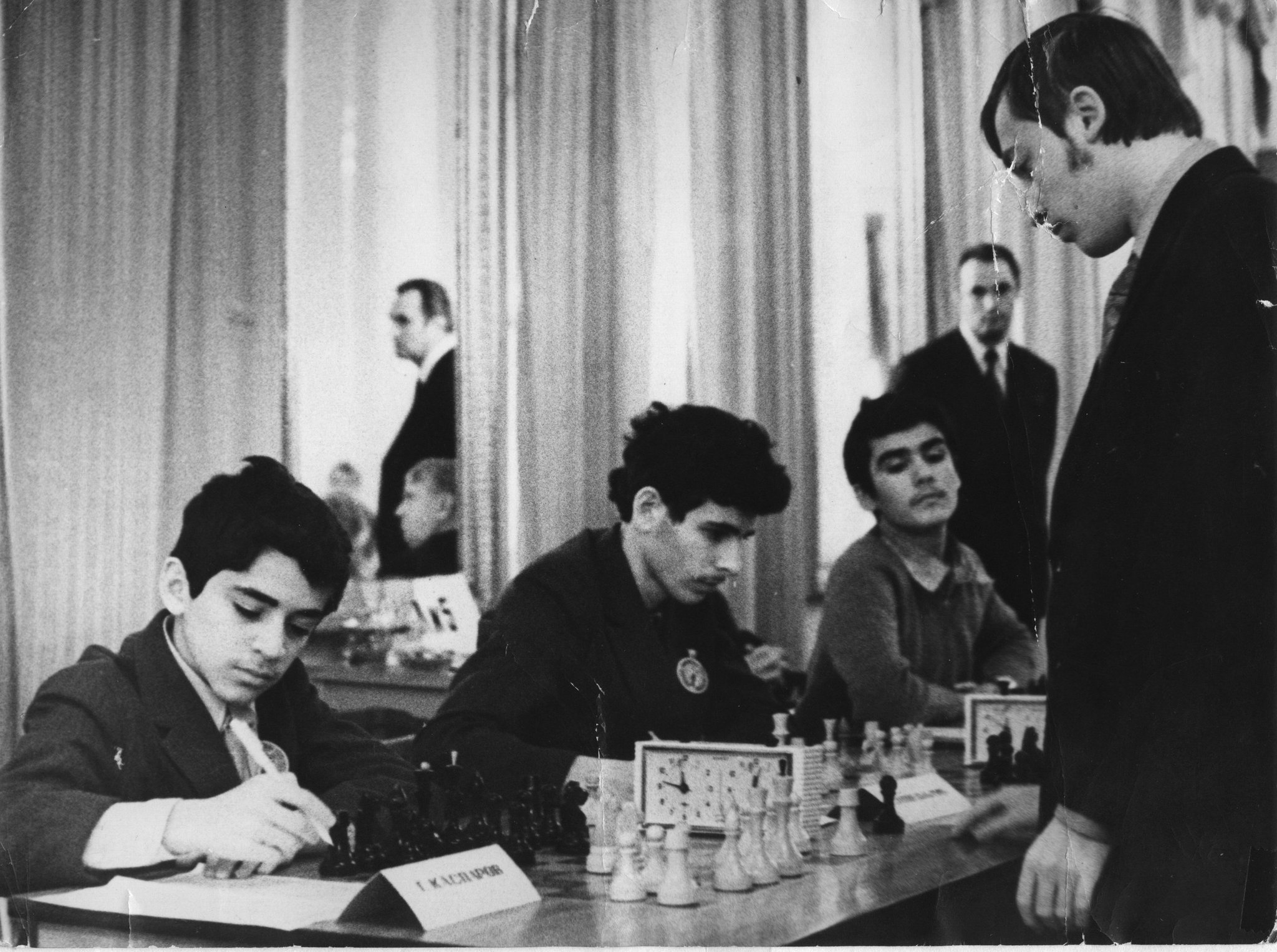 Douglas Griffin on X: Two photos from the epic 1985 World Championship  match between Anatoly Karpov and Garry Kasparov, which took place during  September-November in the Tchaikovsky Concert Hall in the Soviet