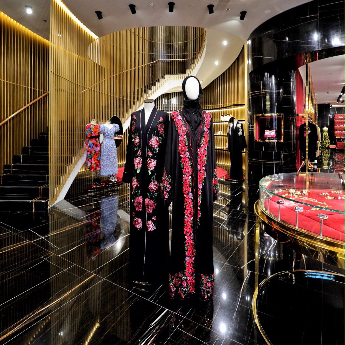 dolce gabbana emirates mall