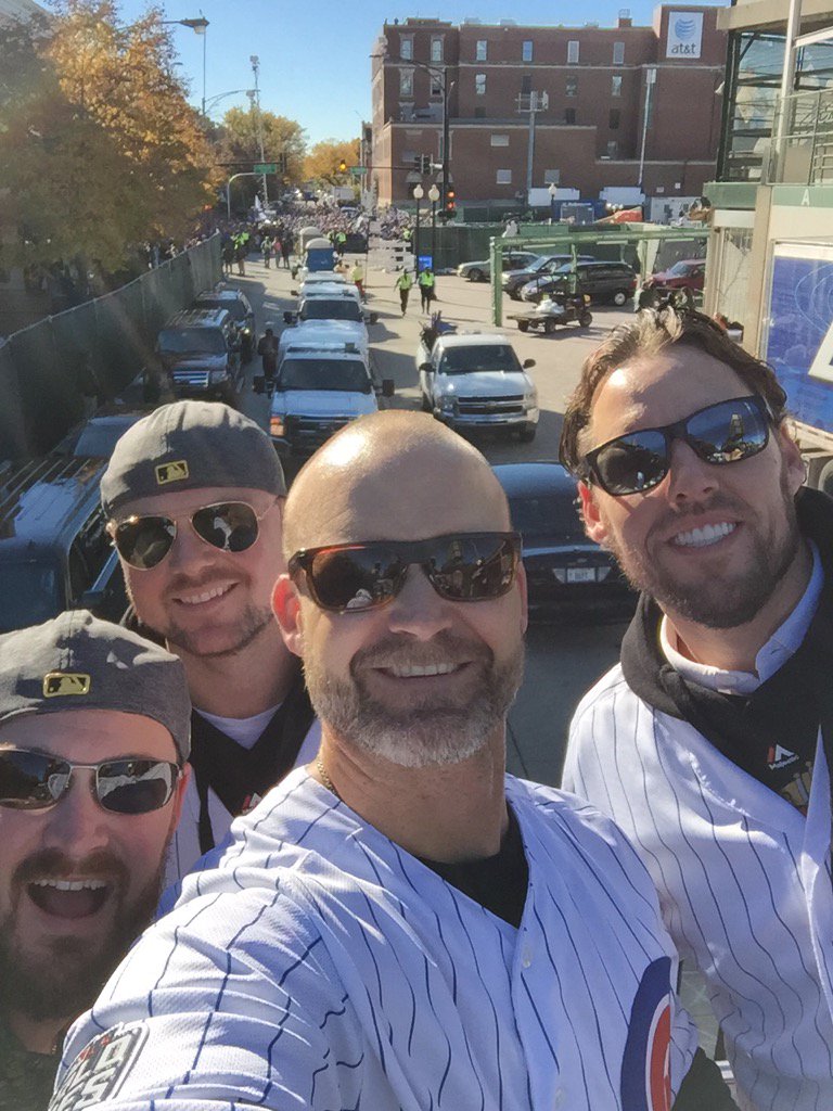 D_Ross3's tweet image. Boys are ready! Here we come! #WorldChamps @Cubs