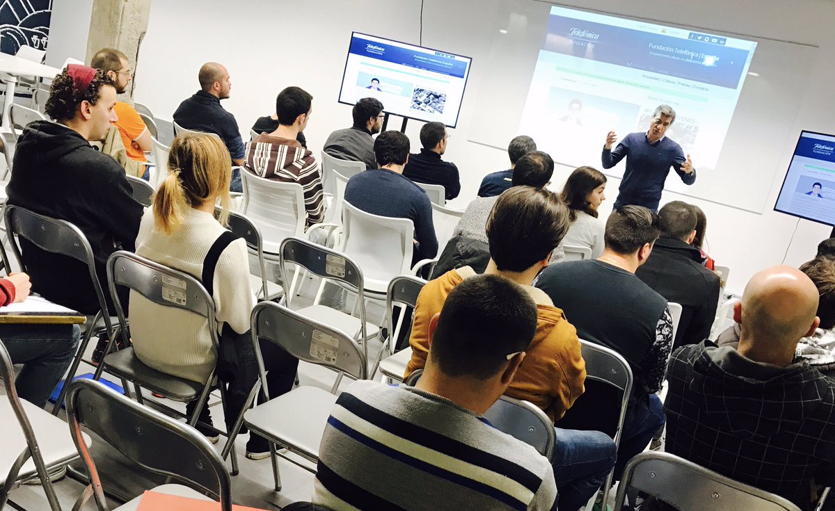 CarolinaRmontes's tweet photo. 🙌🏻🙌🏻ole la implicación de @BICezkerraldea con #EmpleoDigital Diputación de #Bizkaia nuestros chi@s encantados con el evento de bienvenida 😊 https://t.co/SZoP8EeZTH