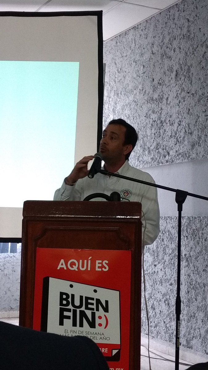 CEISaltillo's tweet photo. En rueda de prensa con @CompraleaSLW  ¡Por que debemos comprar local! https://t.co/21E713ekPb
