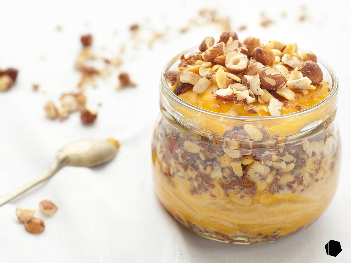 Freeletics's tweet photo. Trick or treat? Choose treat and reward yourself with a pumpkin spice muesli. Check out the full recipe ►  #Freelet… https://t.co/F9LCypzTsr https://t.co/rumNbN7ZwL
