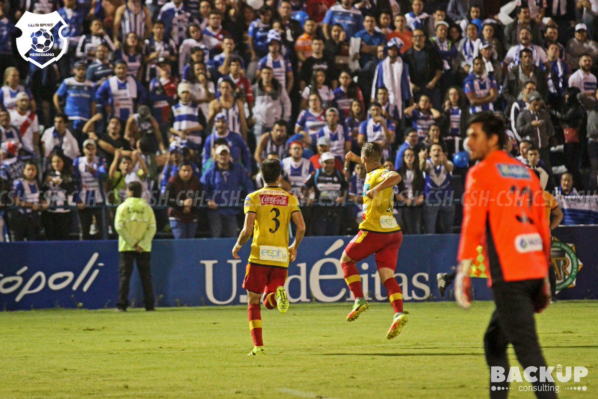 BackUp_CR's tweet photo. Les dejamos un par de fotografías de ayer del encuentro entre Cartaginés y el @csherediano1921 https://t.co/qWTSoO2YI0