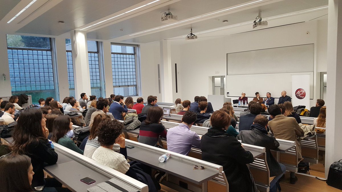 ACTbocconi's tweet photo. L'evento #PresidesidenzialiUsa è già iniziato! 
#BeTheChange #ClintonTrump #Unibocconi https://t.co/c3SEr7GIaJ