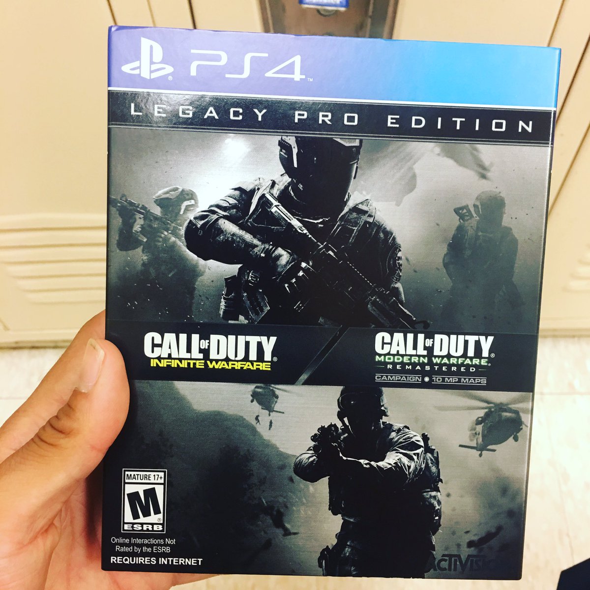 Kingdream2828's tweet photo. Who ready to play? Bang Bang💥💥🔫🔫 #CallOfDuty #InfiniteWarefare #COD #MW #Activision #LegacyProEdition https://t.co/MgR2lxG2HR