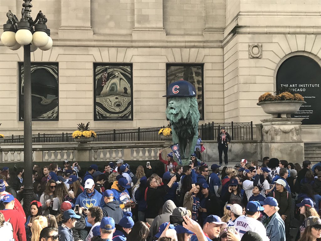 Jump4JoyD's tweet photo. In Chicago #Cubs https://t.co/OYkCDnbGU0