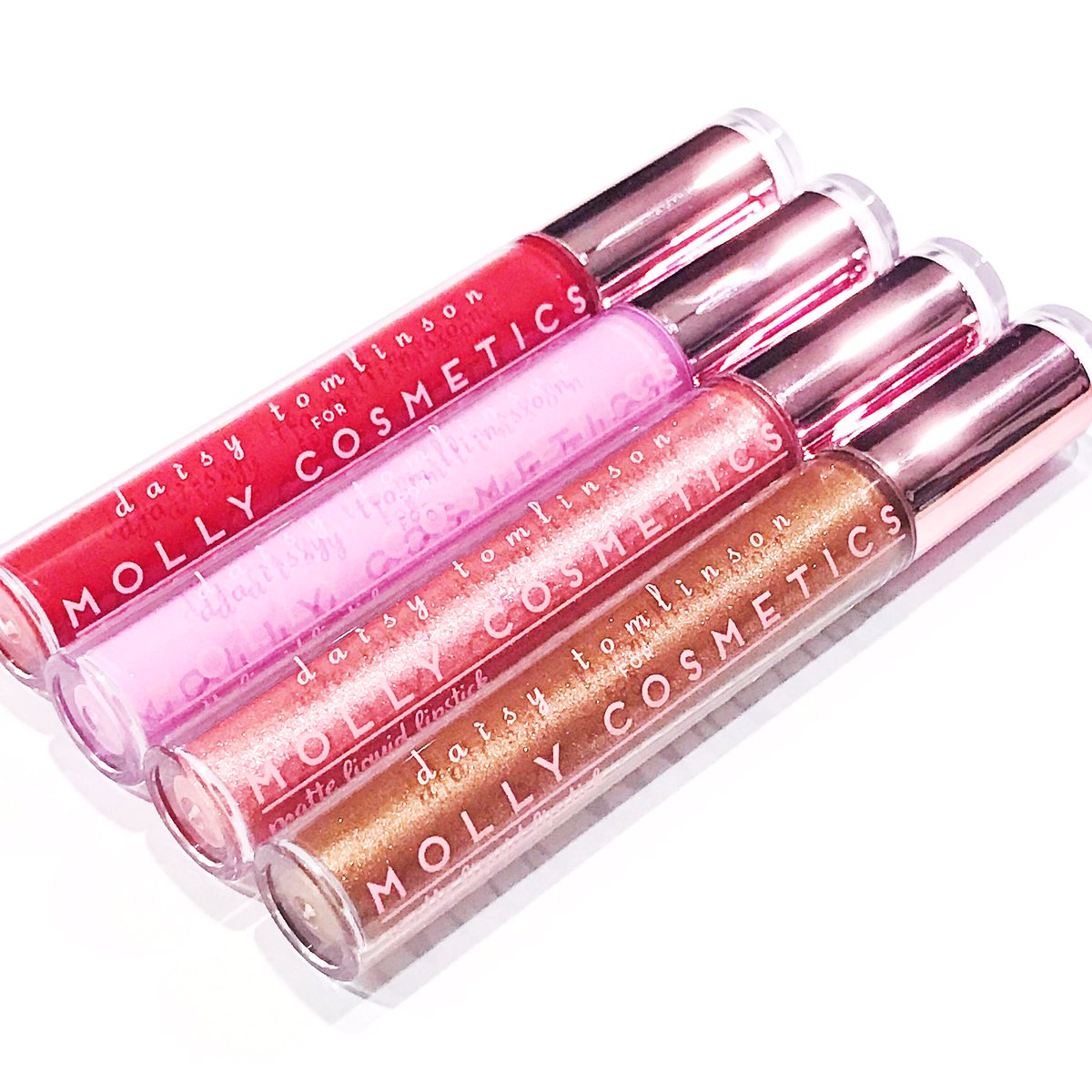 molly_cosmetics's tweet photo. #daisytomlinson for #mollycosmetics #matteliquidlipsticks arriving Jan 2017 https://t.co/cOwtdE0m4j