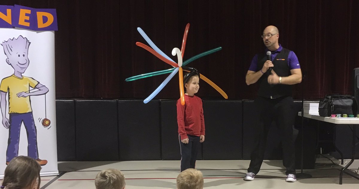 SandCreekElem's tweet photo. #BrainFireworks with @thenedshow! https://t.co/8vXoPGV7B3