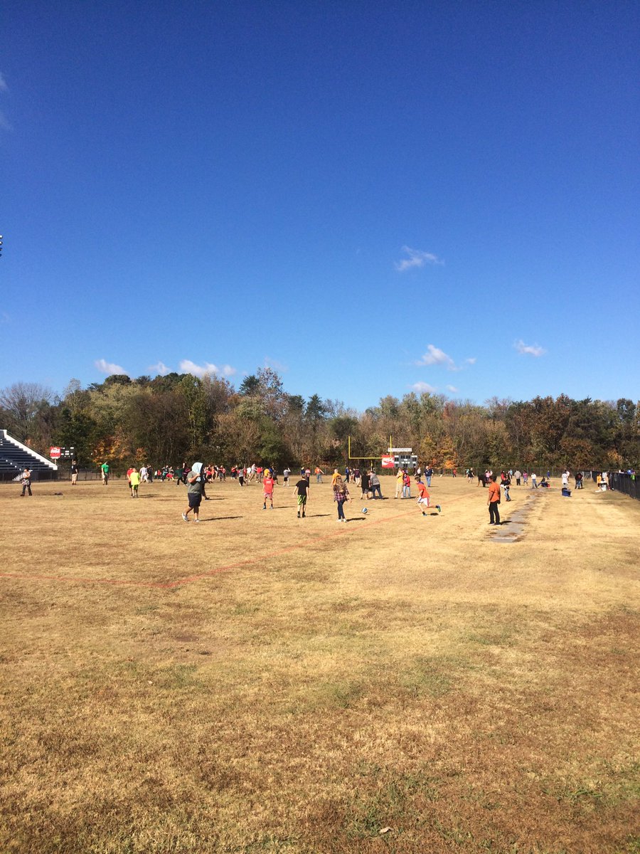 6th grade #PBIS lunch incentive. So grateful to have this facility! <a href="/KnoxCountyPBIS/">Knox County PBIS</a> #PromotePositive #OneTribe