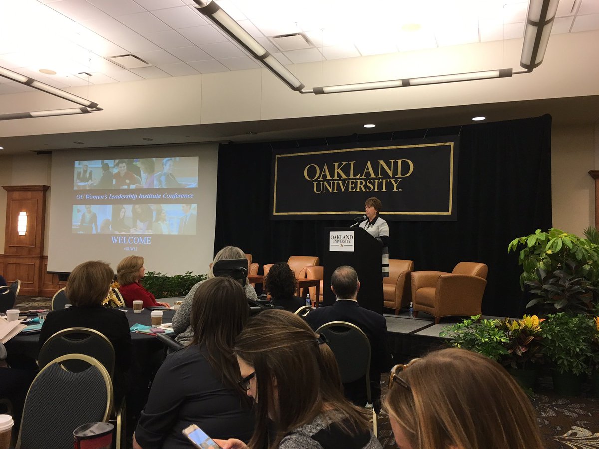 .@outalbert starting great leadership event #OUWLI