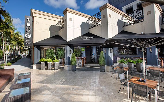 LinkedUpEvent's tweet image. The Venue this upcoming December 1st for our Monthly Networking Social at Tap 42 in Boca Raton !! Complimentary Drinks and Appetizers !
