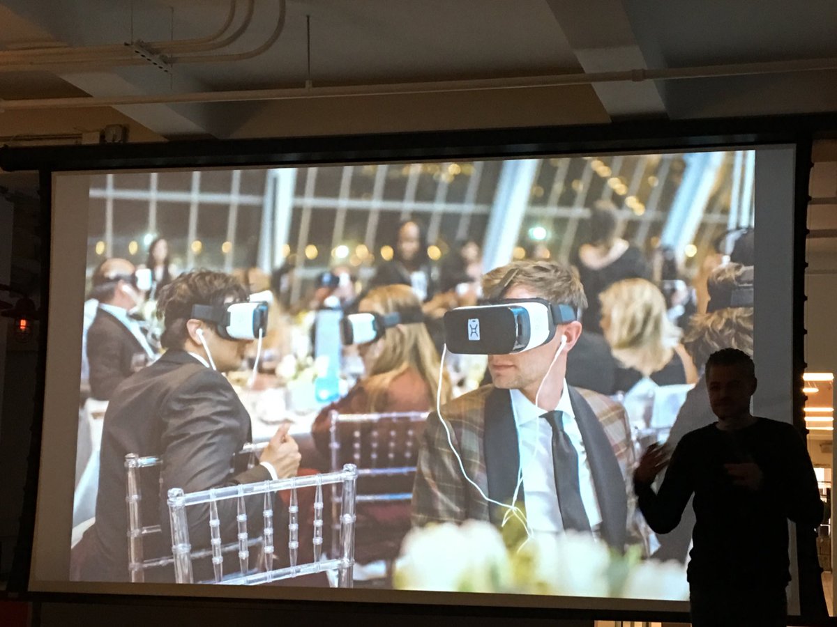 jiyoung's tweet photo. Inspiring VR use by @charitywater to have fancy folks at Met gala experience the life of an Ethiopian kid walk hours for clean water #FCNY16 https://t.co/SnomV2Othq