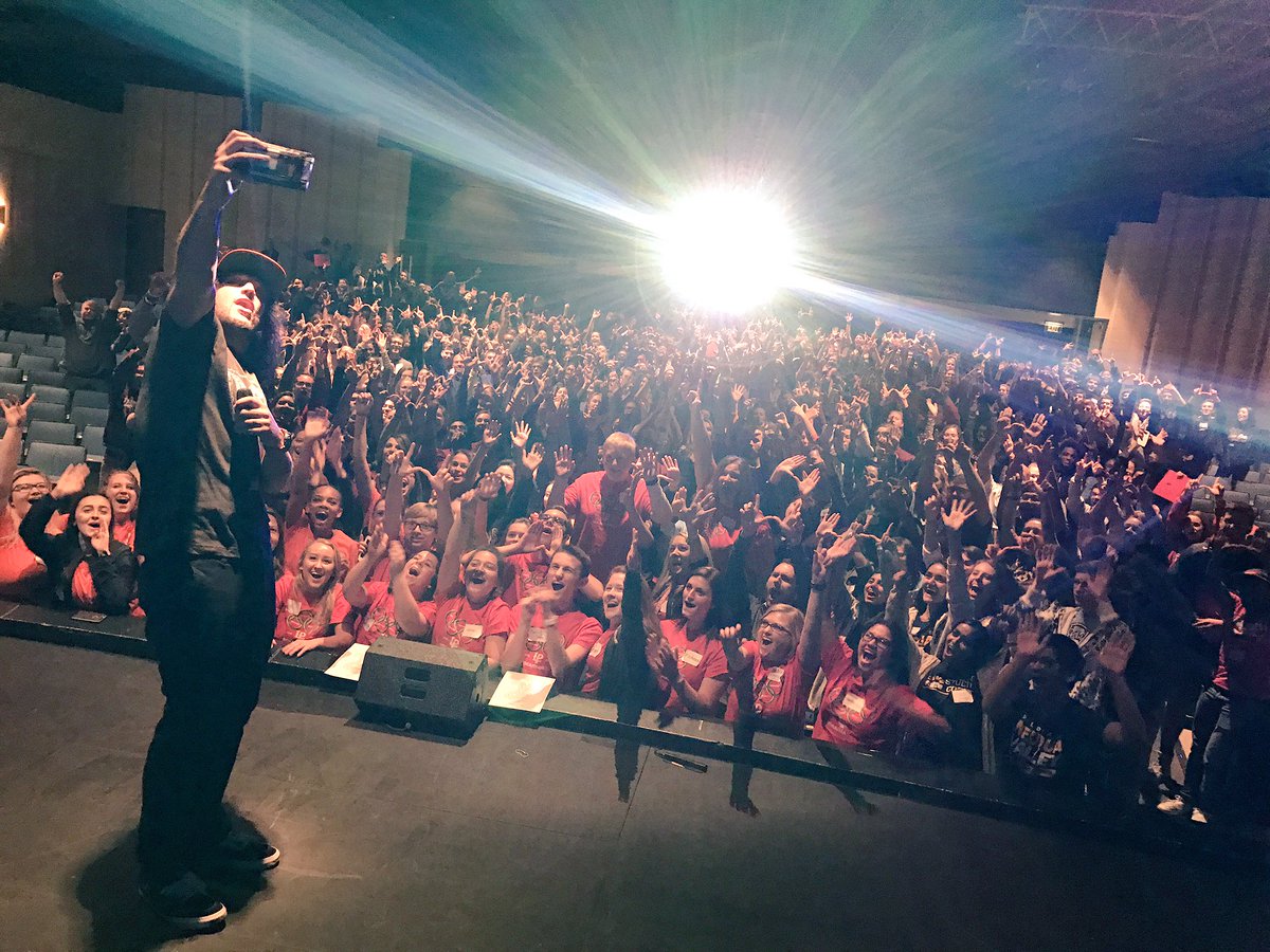 IDSA_activities's tweet photo. What an amazing morning! #ForWhatIStand @mikesmithlive @Jostens https://t.co/I5NXMFpHkk