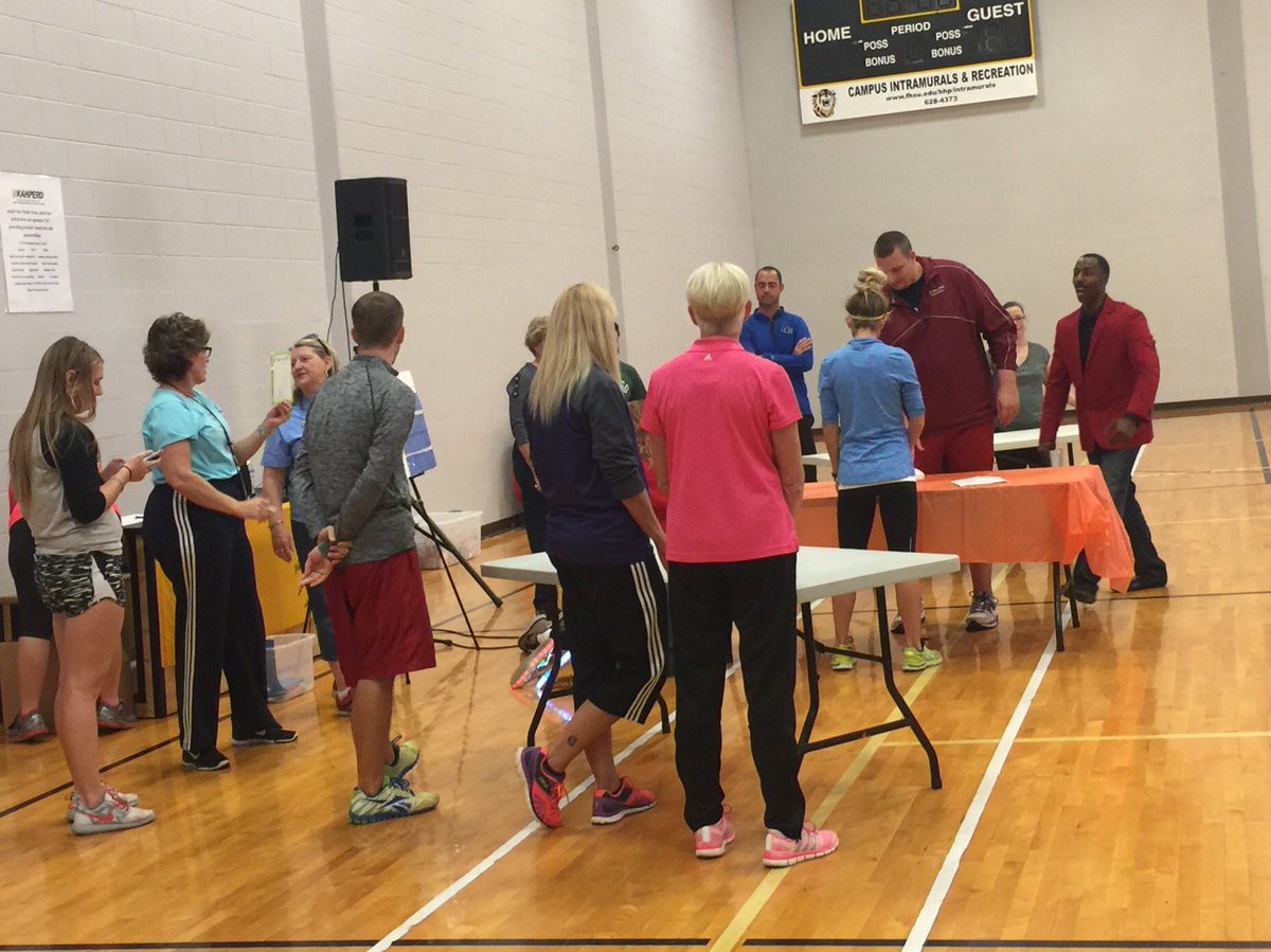 KAHPERD's tweet photo. Family feud at closing session! @H3TVdotCOM #kshperd2016 https://t.co/QM1R5TVdwR