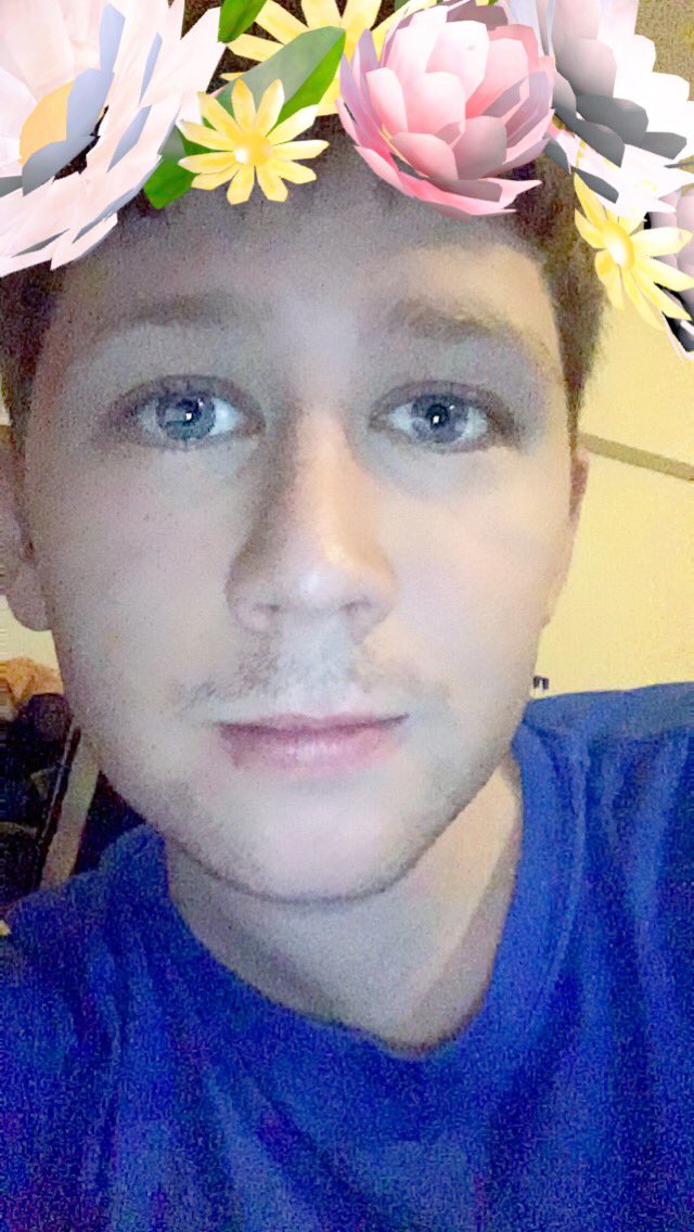 Grs2Gamer's tweet photo. Day 4 of #movember via @Snapchat please donate to the cause 😊 https://t.co/YsVm1mavO0 @DNR_CREW @ShoutGamers @HyperRTs @Gamer_RTweets #dream https://t.co/SEz6aE8Fzi