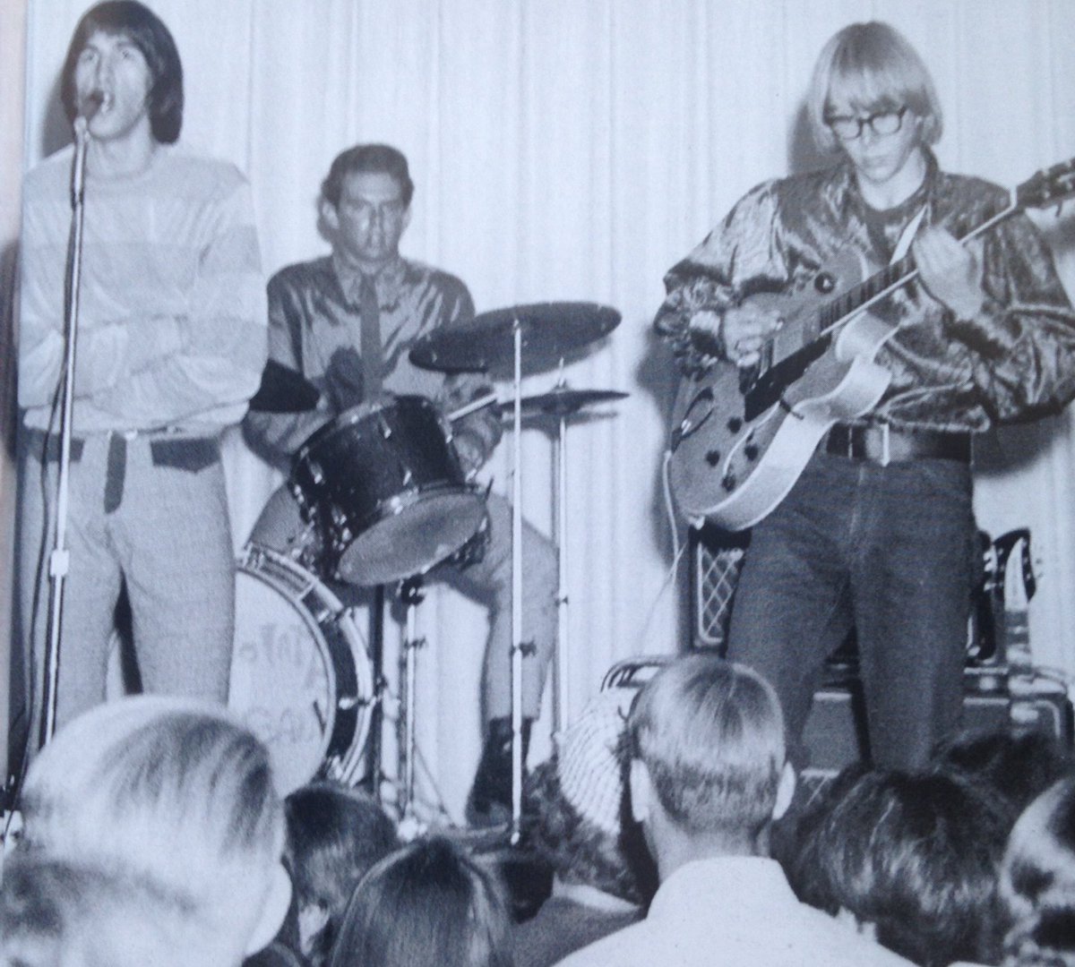 ChocolateWB's tweet photo. #chocolatewatchband 1966 #thechocolatewatchband https://t.co/LNehNzmWcg