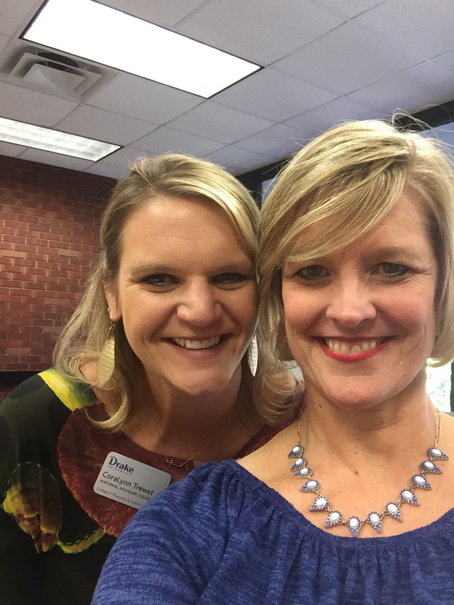Pharmacy Friends ❤️SW Iowa girls in the house today <a href="/DrakeUniversity/">Drake University</a> <a href="/coralynntrewet/">CoraLynn Trewet</a> #pharmacygalsrock #iowapharmacy #drakegrads
