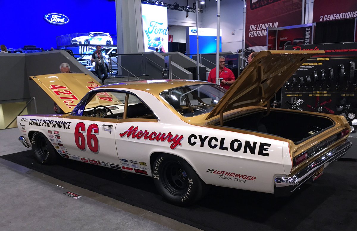 CerakoteHighTem's tweet photo. More #Cerakote sightings at @SEMASHOW - visit booth 24289 for the last day! https://t.co/kK0DGHmOXr