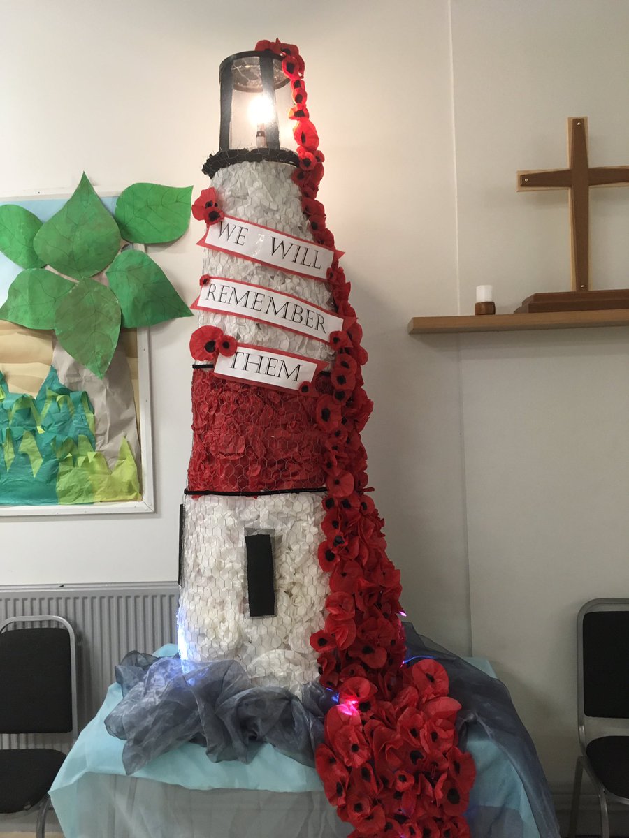 NCEAChaplain's tweet photo. Wow #JamesKnott campus letting their LIGHT shine #Remembrance #Armistice next week pupils each made a poppy @PoppyLegion @primarydirector https://t.co/YdUeQEjWYT