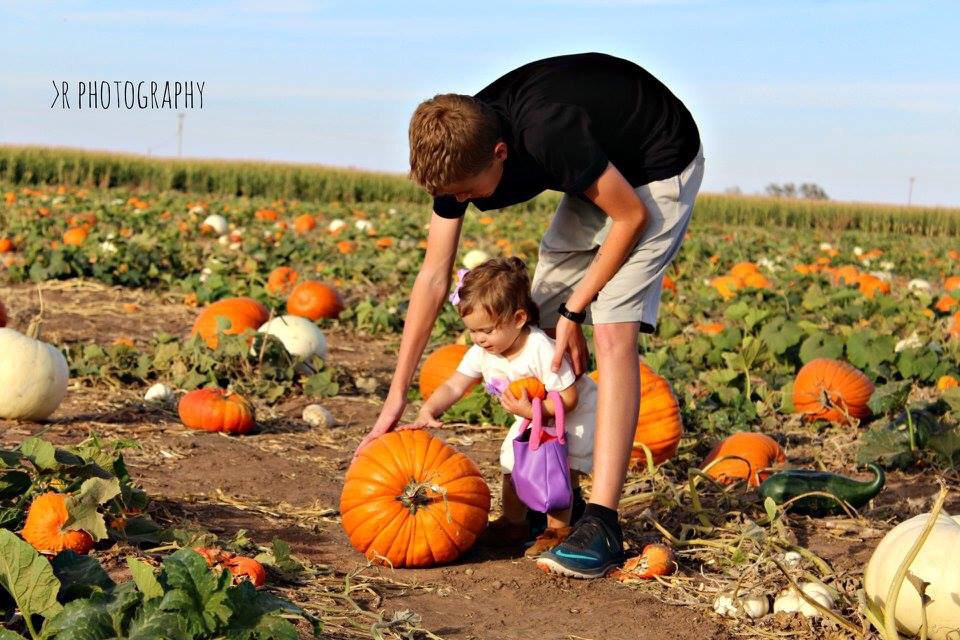 YourVirtualHQ's tweet photo. Happy Fall, Y'all! Just a glimpse into what makes my world go around! #workingmom #busymom #solopreneur #entrepreneur #virtualassistant https://t.co/eH9L95Mb4q