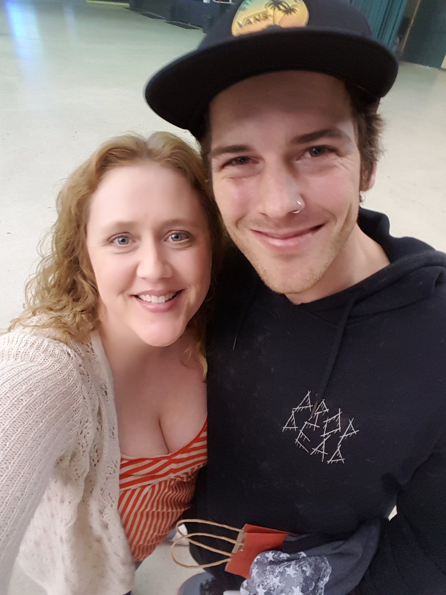 tasha_renee77's tweet photo. 11/4/15 #FlashbackFriday to #BTTFHT Iowa... Oh the memories.. missing @AllTimeLow https://t.co/RQVSiQxKoE