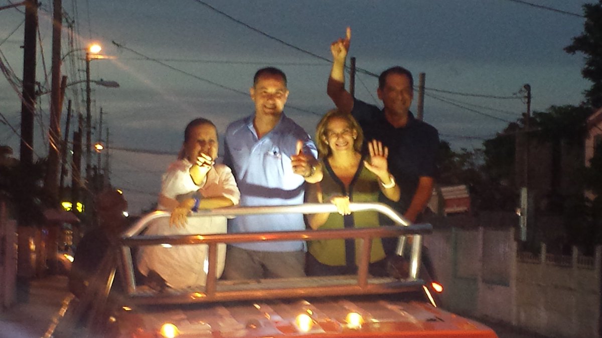 <a href="/ZoeLaboy/">Zoé Laboy</a> de #Rally en #Guaynabo junto a <a href="/Tonysoto51/">Tony Soto</a> @mpadilla2016 <a href="/PichyZamora/">Pichy Torres Zamora</a> #CompromisoConPR #VotaÍntegroPNP ¡SalAVotar!